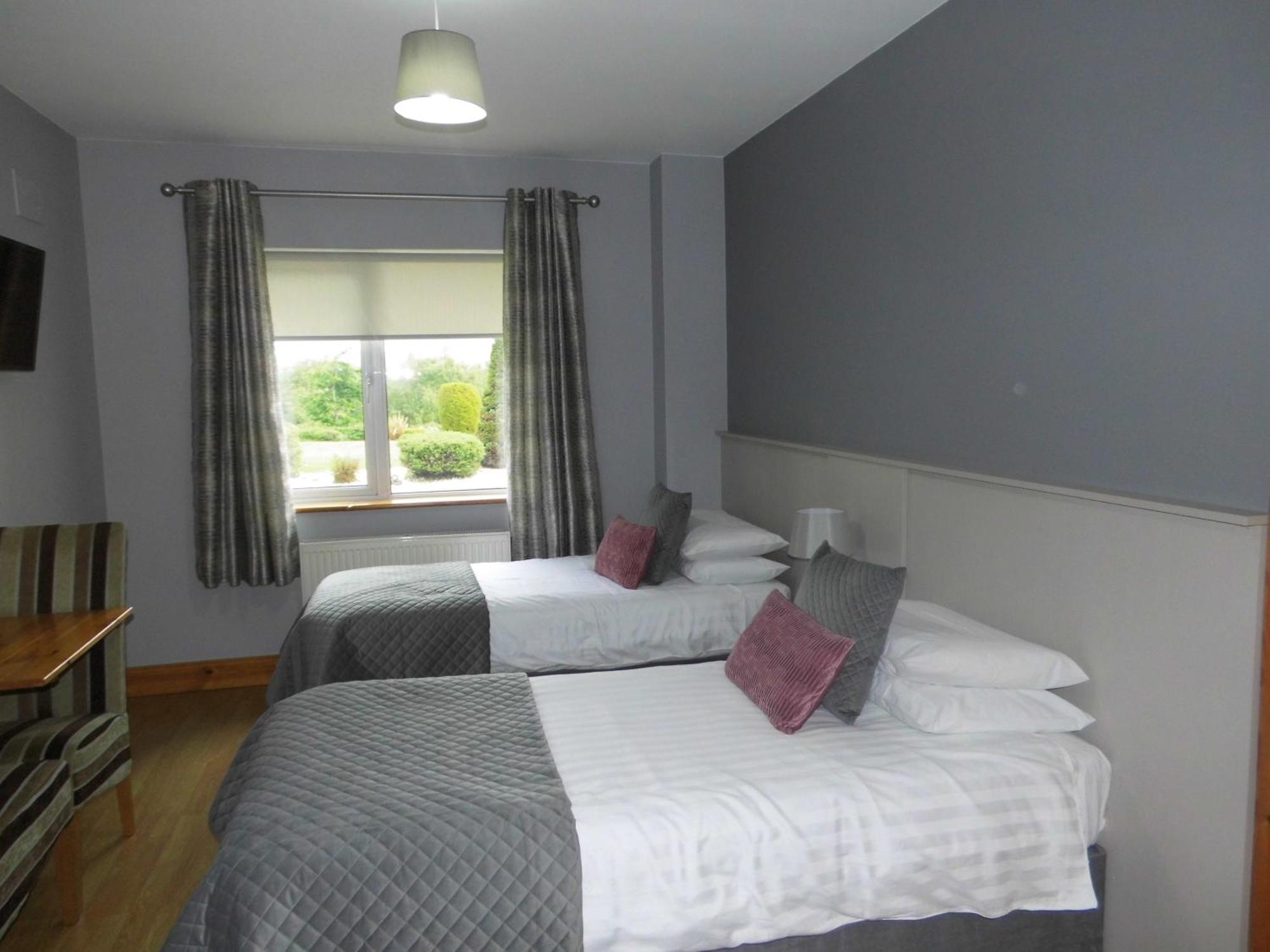 Eas Dun Lodge Donegal Town Bagian luar foto
